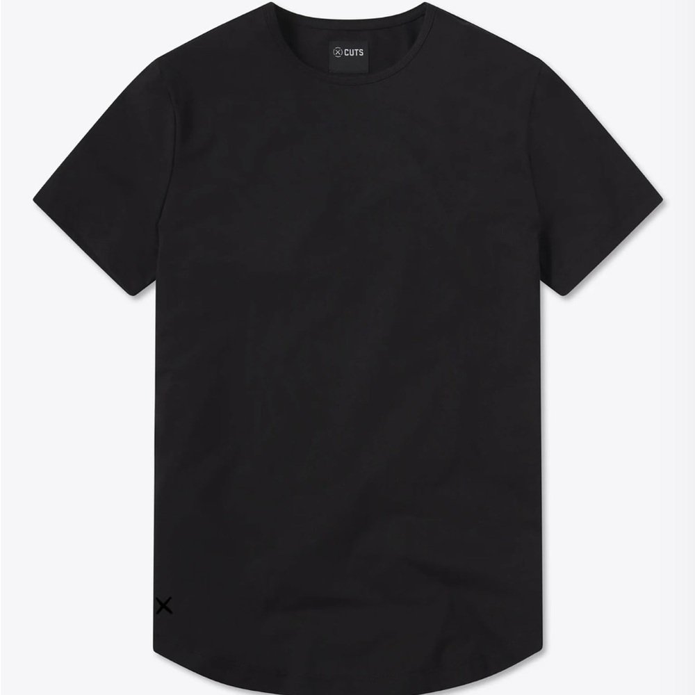 NWOT - CUTS Clothing AO curve hem T in black
